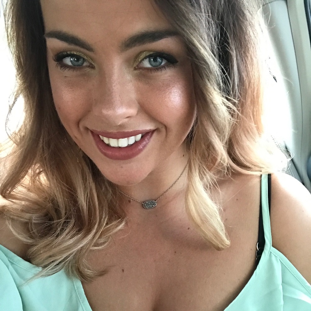 Meet your Posher, Alyssa